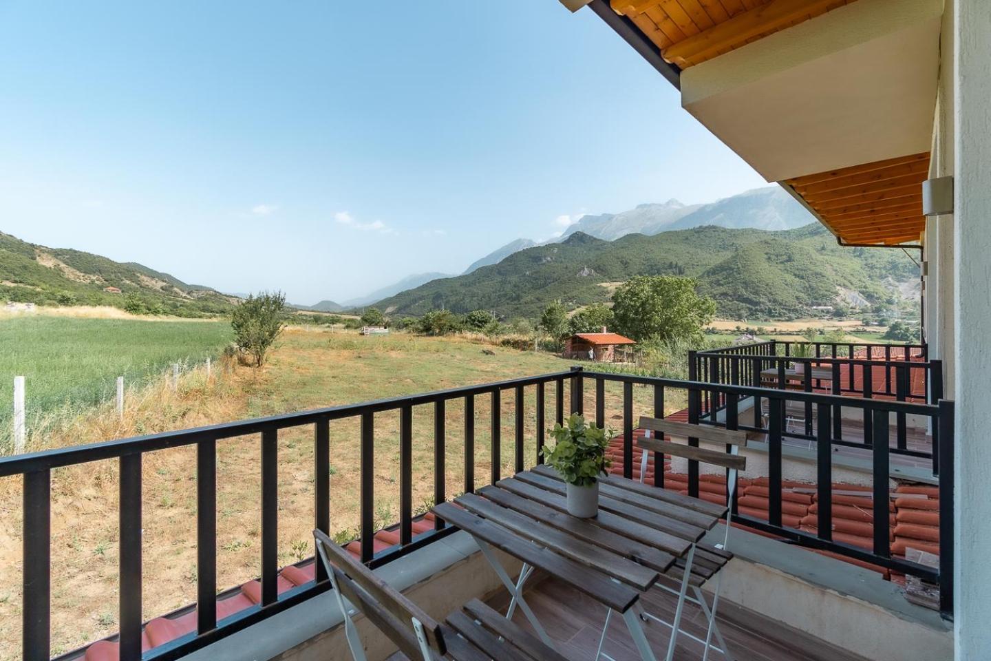 Villa Bujtina Lumo & Pool à Përmet Extérieur photo